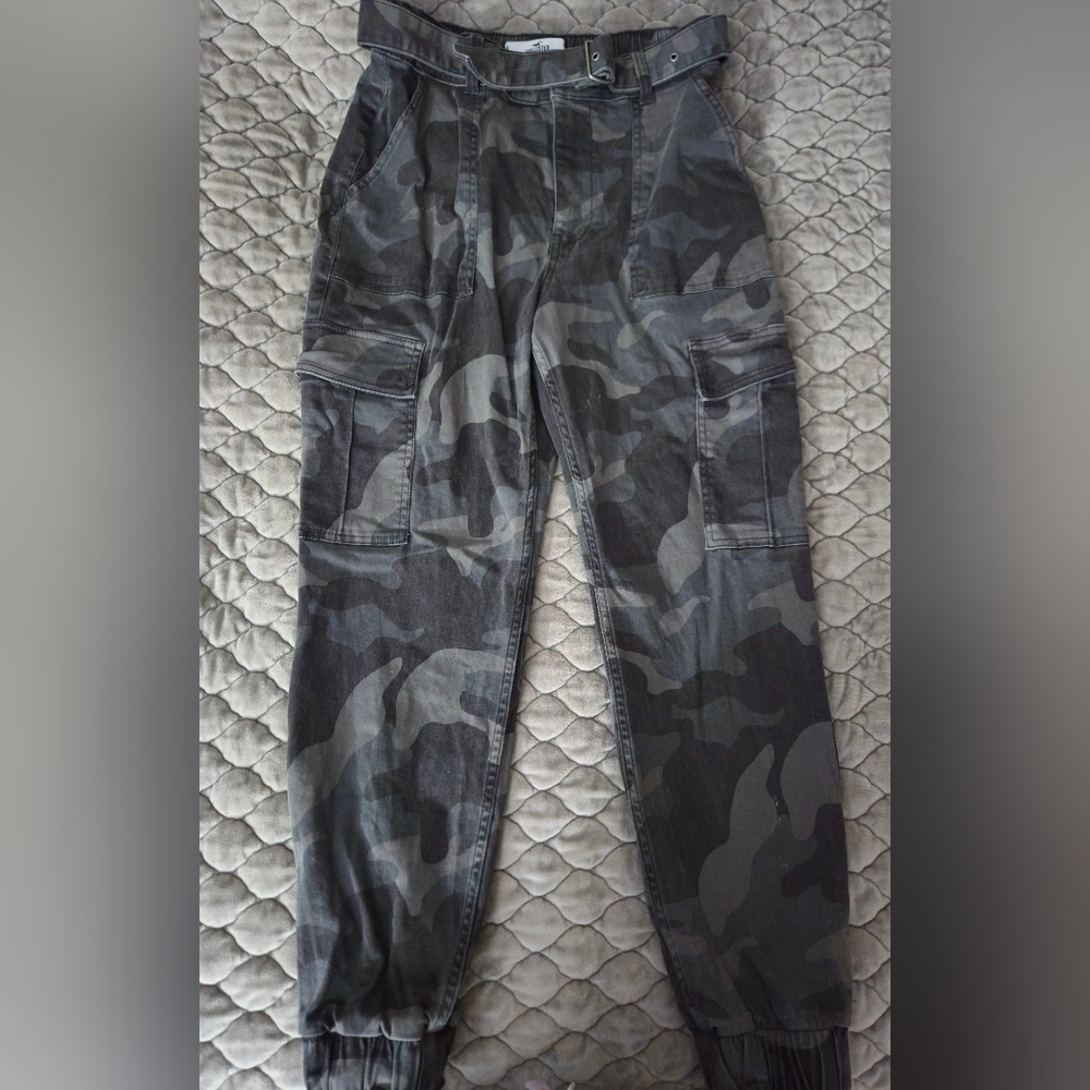 Hollister Men's Camouflage Cargo Pants - Black and Gray